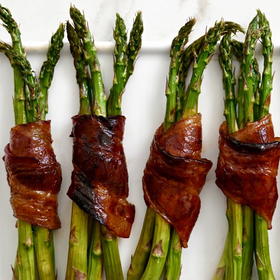 Bacon-Wrapped Asparagus Bundles