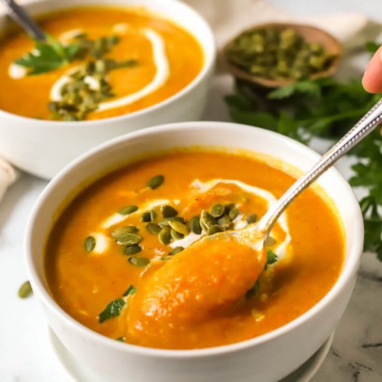 Creamy Carrot and Cauliflower Soup