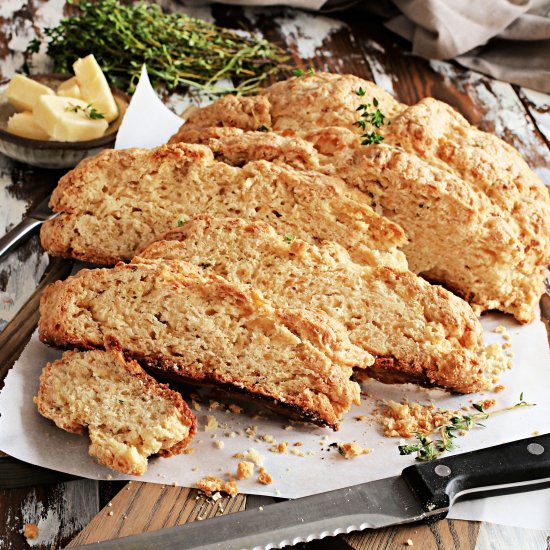 Smoked Gouda and Thyme Soda Bread