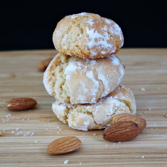 Amaretti Biscuits