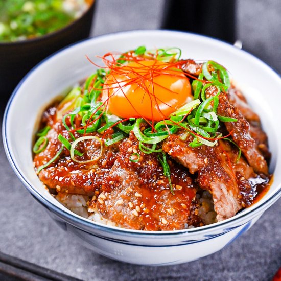 Yakiniku Beef Bowl (donburi)