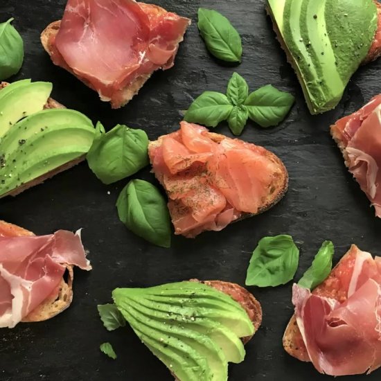 SELECTION OF TOMATO TOASTS