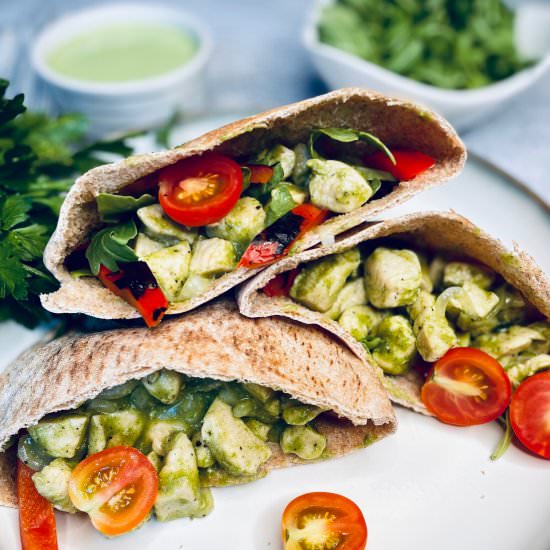 Green Goddess Chicken Pita