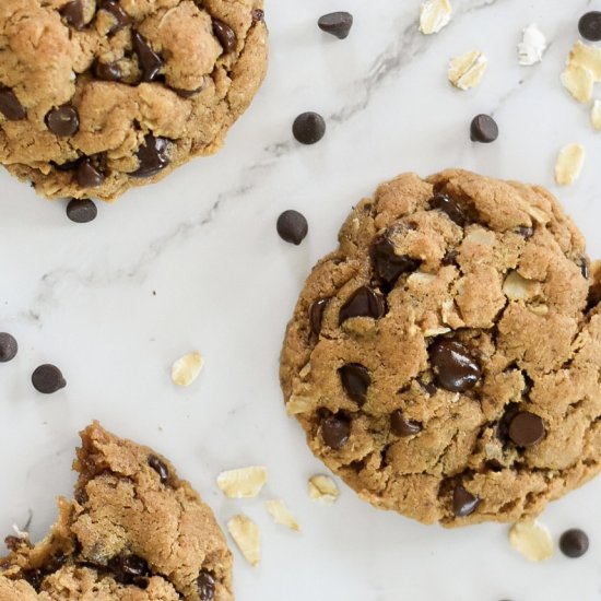 Vegan PB Chocolate Chip Cookies