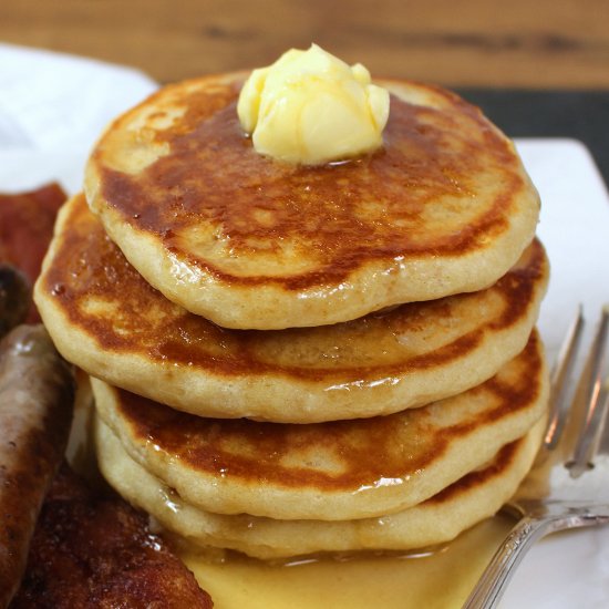 5-Ingredient Buttermilk Pancakes