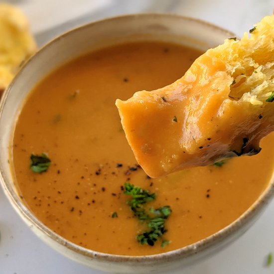 Tomato soup with lentils (mung dal)