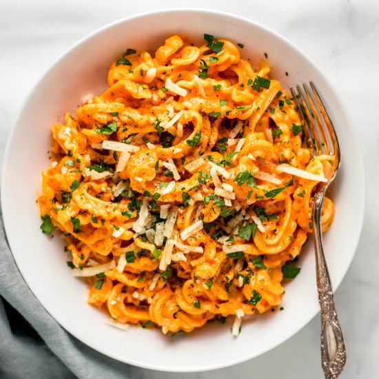 Creamy Roasted Red Pepper Pasta