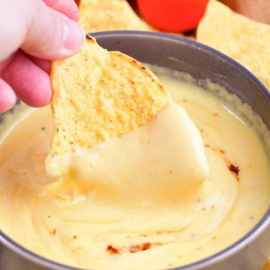 Homemade Nacho Cheese Dip