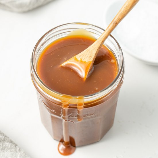 Vegan Salted Caramel Sauce