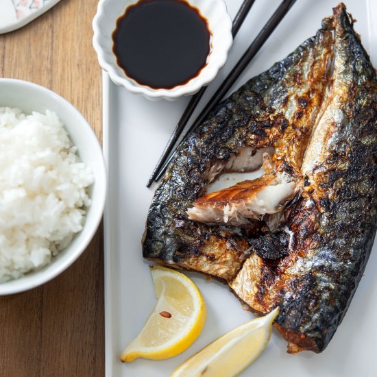 Grilled Mackerel in a Pan