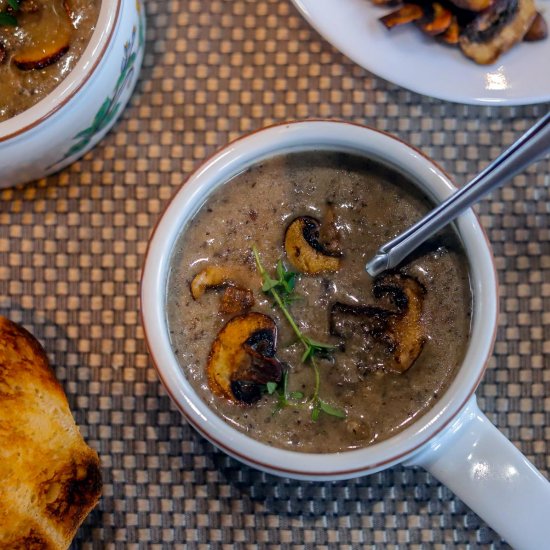 Vegan Cream of Mushroom Soup