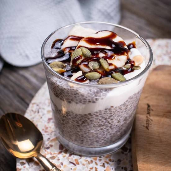 Overnight 4-ingredient Chia Seed Pu