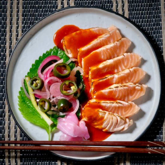 Salmon Tataki With Gochujang Sauce