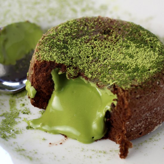 Matcha chocolate lava cakes