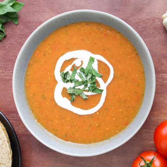 15-Minute Tomato and Basil Soup