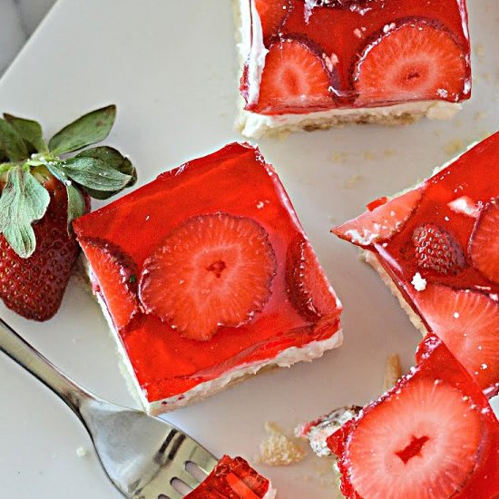 Low Carb Strawberry Pretzel Salad