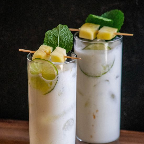 Coconut Mojitos with Pineapple