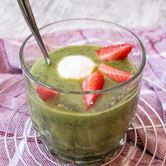 Simple Matcha Chia Seed Pudding