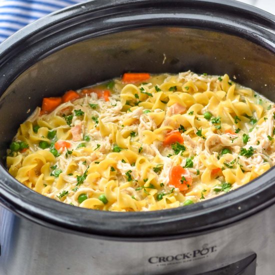 Crockpot Chicken and Noodles