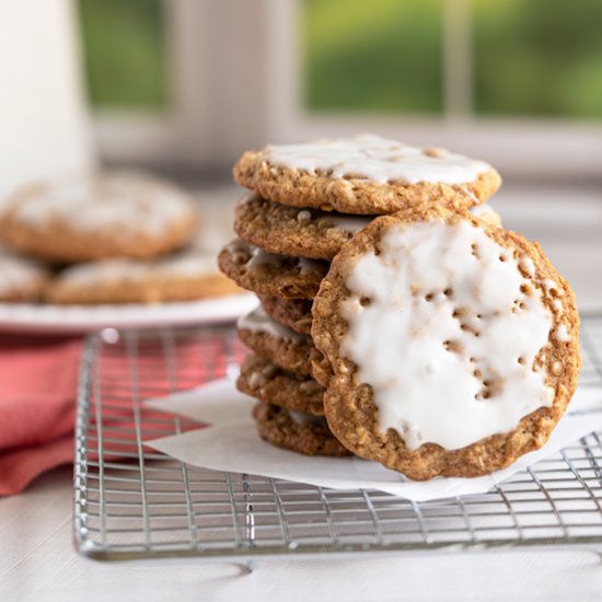 Iced Maple Oatmeal Cookies