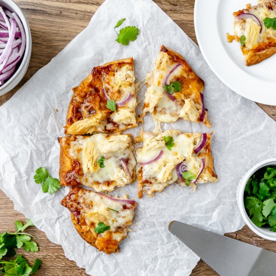 Easy BBQ Chicken Naan Pizza