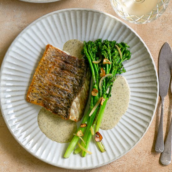 Fried Barramundi Fish with Seaweed