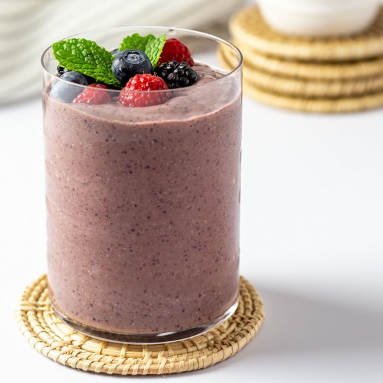 Healthy Mixed Berry Smoothie