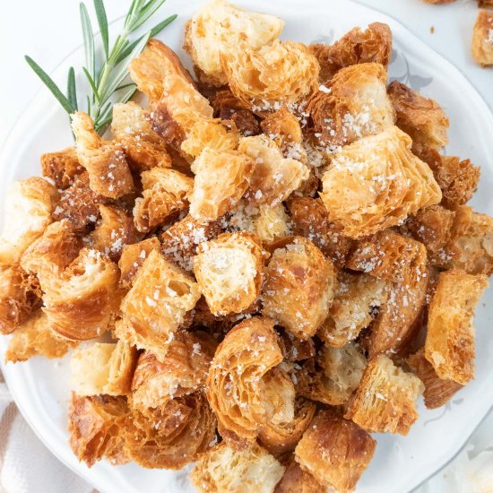 Rosemary Croissant Croutons