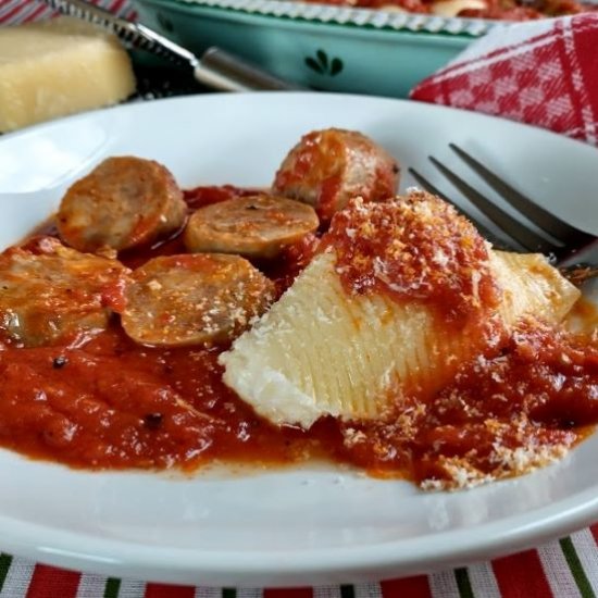 italian tomato sauce with sausage