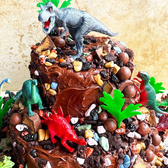 Easy Dinosaur Cake