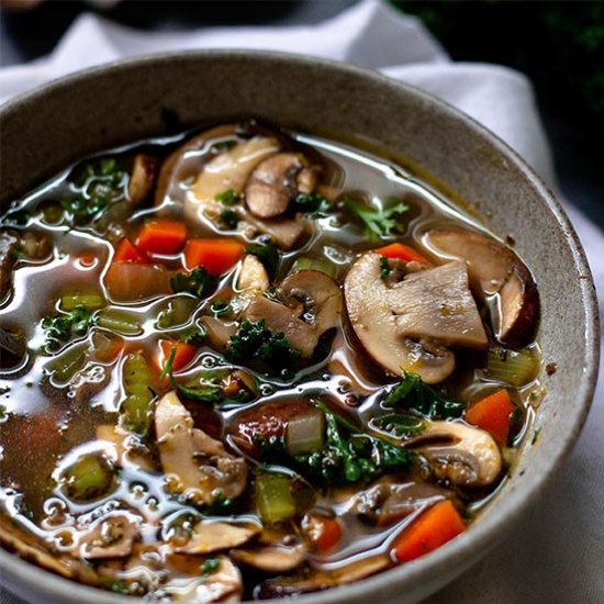 Easy and Healthy Mushroom Soup