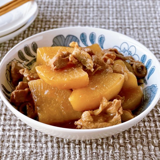 Tasty Simmered Daikon