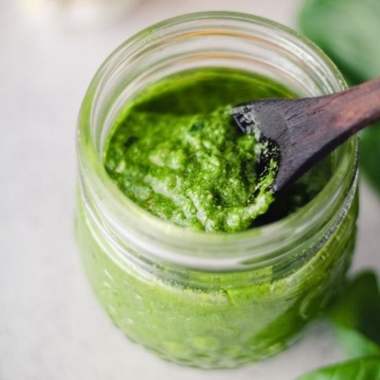 5-Minute Walnut Pesto