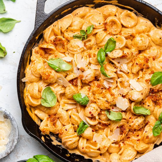 Creamy Sun-Dried Tomato Pesto Pasta