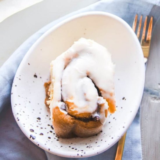 Slow Cooker Cinnamon Rolls