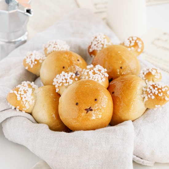 Vegan Brioche Bunnies