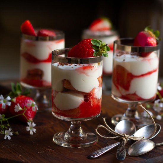 Strawberry Tiramisu