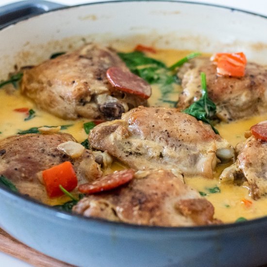 CREAMY CHICKEN THIGHS WITH CHORIZO