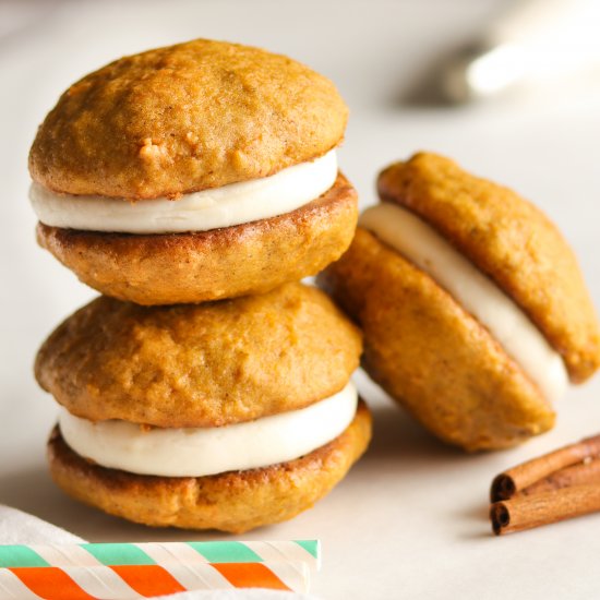 Carrot Cake Whoopie Pies