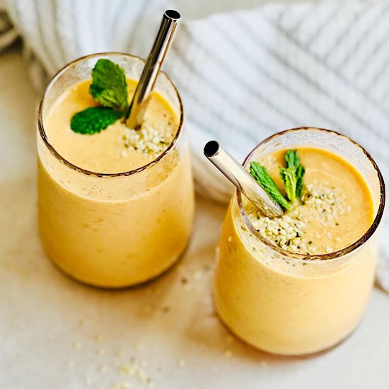 Banana Turmeric Smoothie