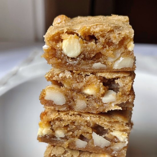 White Chocolate Macadamia Blondies