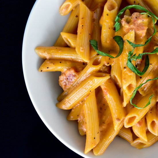 Instant Pot Creamy Tomato Pasta