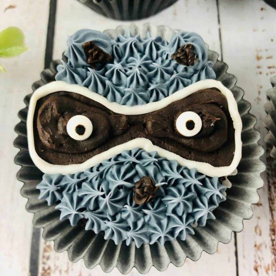 Easy Raccoon Cupcakes