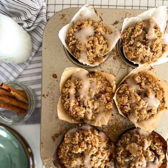 Cinnamon Roll Pull Apart Muffins