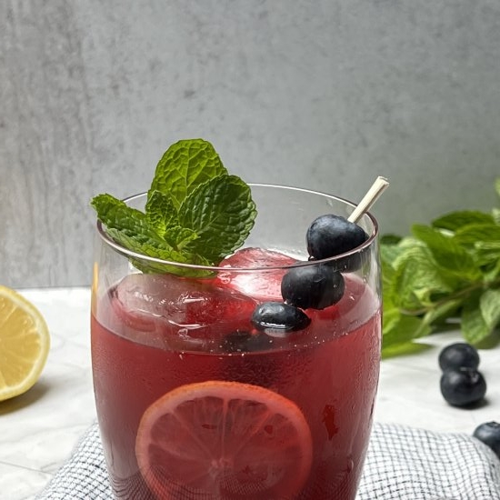 Blueberry-Ginger Lemonade