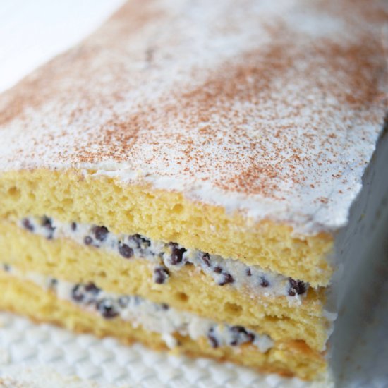 Italian Cannoli Cake