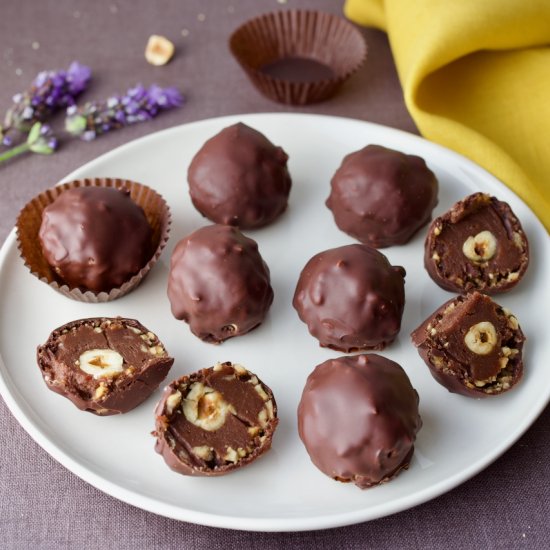 Chocolate Hazelnut Bliss Balls