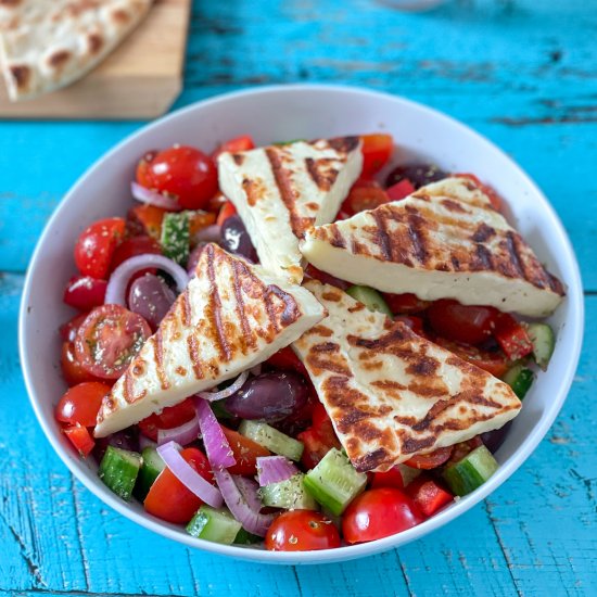 Greek salad and grilled halloumi