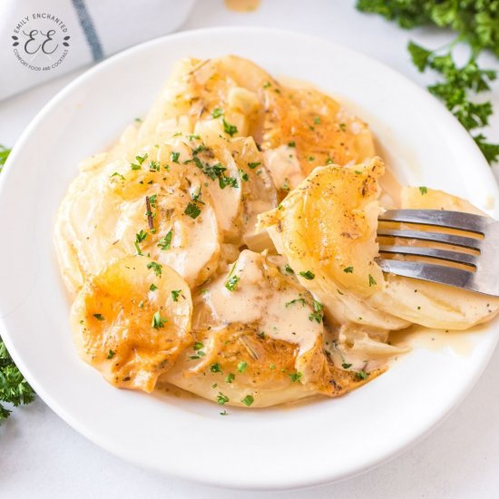 Cheesy Scalloped Potatoes