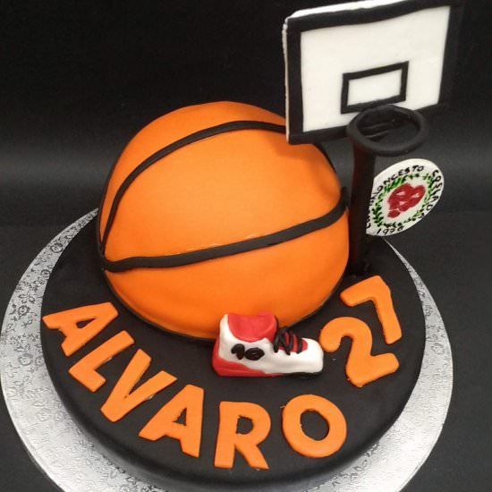 cake for basketball lovers